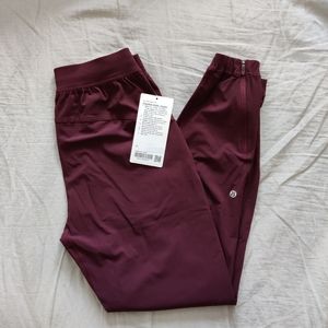 BNWT Lululemon Adapted State Jogger, Cassis size 4